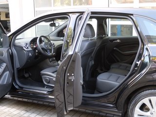 Mercedes-Benz B 180 Automatik AHK Comand - фото 11