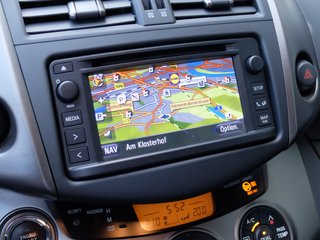 Toyota RAV 4 2.2 D4-D Travel Automatik TOYOTA Scheckheft - фото 8