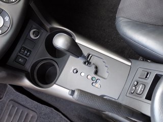 Toyota RAV 4 2.2 D4-D Travel Automatik TOYOTA Scheckheft - фото 12