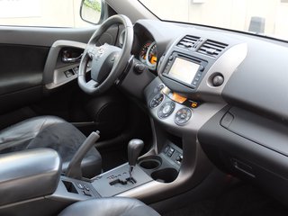 Toyota RAV 4 2.2 D4-D Travel Automatik TOYOTA Scheckheft - фото 15