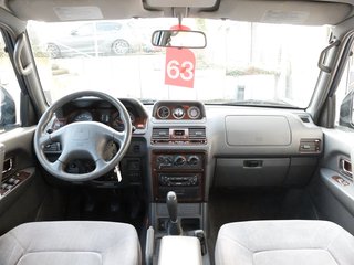 Mitsubishi Pajero TD Classic 2500 aus 2.Hand orig. 128 Tkm - фото 16