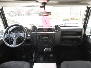 Land Rover Defender 110 E Station Wagon Mega Optik Scheckheftgepflegt - bilder 13