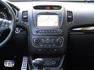 Kia Sorento  2.2 CRDi Platinum Edition 4WD - фото 16