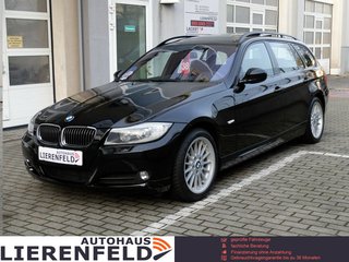 BMW 330 i Touring Aut Sportsitze Panorama Navi 1.Han - foto 1
