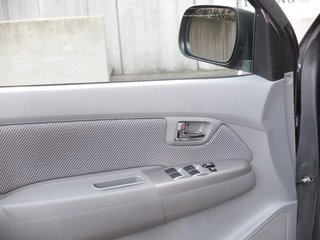 Toyota Hilux 3.0 TD Double Cab Life 4x4 1.Hand - фото 10