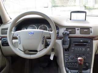 Volvo S80 2.4 D Kinetic Automatik Leder Navi AHK - photo 8