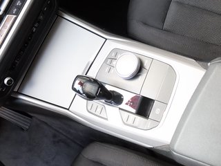BMW 318 d Advantage Automatik - фото 10