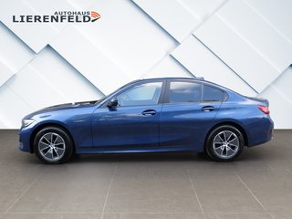 BMW 318 d Advantage Automatik - фото 4