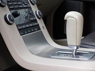 Volvo XC70 2.4D Momentum AWD nur 53 Tkm - photo 12