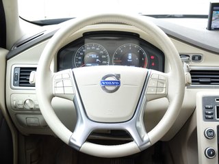 Volvo XC70 2.4D Momentum AWD nur 53 Tkm - photo 17