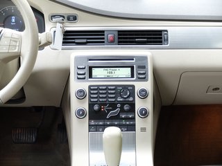 Volvo XC70 2.4D Momentum AWD nur 53 Tkm - photo 16