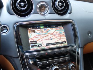 Jaguar XJ 3.0D V6 Portfolio Lang Mega Ausstattung - фото 11