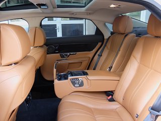 Jaguar XJ 3.0D V6 Portfolio Lang Mega Ausstattung - фото 18