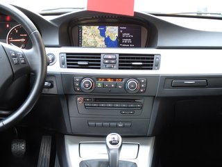 BMW 318 d Leder Navi AHK nur 49 Tkm - foto 16