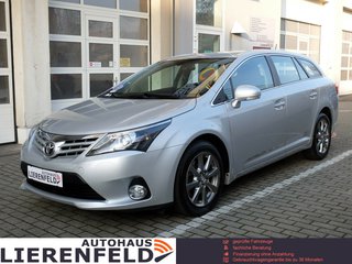 Toyota Avensis Kombi2.2D-4D Life Navi MWST Ausweisbar - фото 1