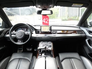 Audi S8 4.0 TFSI quattro Audi Scheckheft - foto 17