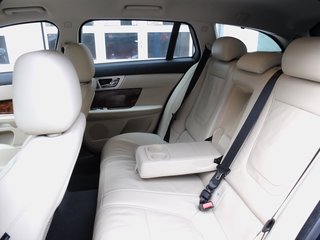 Jaguar XF Sportbrake 3.0 V6 Diesel nur 87 Tkm - photo 13