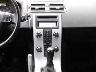 Volvo V50 Kombi 1.6 D Drive Momentum Mega Ausstattung - foto 15