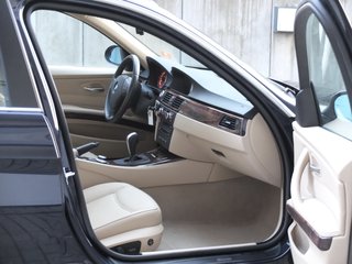 BMW 325 i XDrive Automatik Leder BMW Scheckheft - photo 9