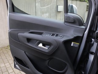 Opel Combo Life 1.5 CDTi Innovation Panorama Navi - bilder 9