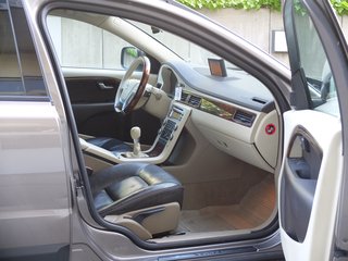 Volvo XC70 2.4D Kinetic Leder aus 1.Hand nur 72 Tkm - photo 13