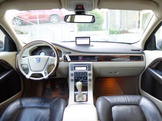 Volvo XC70 2.4D Kinetic Leder aus 1.Hand nur 72 Tkm - photo 14