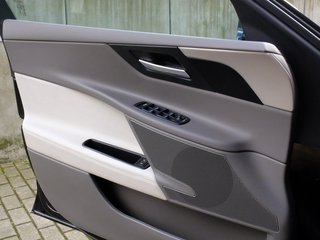 Jaguar XE Automatik Leder aus 1.Hand nur 22 Tkm - фото 9