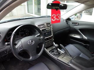 Lexus IS 220d Limited aus 1.Hand - фото 9