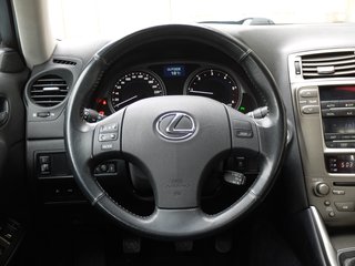 Lexus IS 220d Limited aus 1.Hand - фото 12