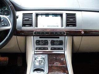 Jaguar XF 2.2d Facelift Jaguar Scheckheft - bilder 16