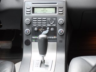 Volvo S80 2.4D Automatik Leder Navi 1.hand - photo 11