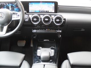 Mercedes-Benz CLA 180 SB Automatik LED Widescreen - фото 10