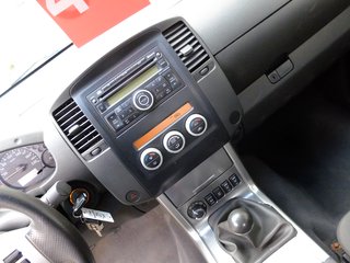 Nissan Navara Pickup King Cab SE 4X4 - фото 10