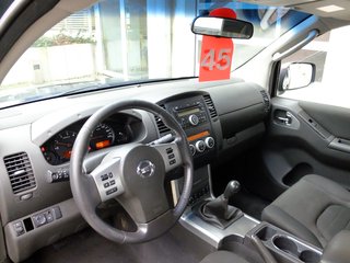 Nissan Navara Pickup King Cab SE 4X4 - фото 9
