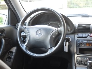 Mercedes-Benz C 180 T Kompressor TÜV NEU - bilder 9