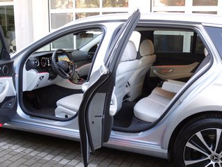 Mercedes-Benz E 300 T de 4Matic Vollleder 1.Hand - photo 12