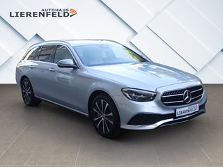 Mercedes-Benz E 300 T de 4Matic Vollleder 1.Hand - photo 2