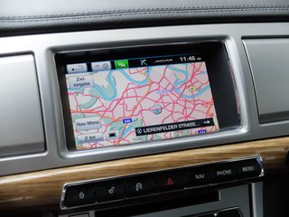 Jaguar XF 2.2 Diesel aus 1.Hand MWsT ausweisbar - фото 8
