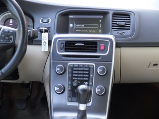 Volvo S60  Summum Scheckheft Top Ausstattung - фото 15