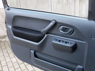 Suzuki Jimny 1.3 Black Limit Automatik Klima nur 17 Tkm - bilder 8