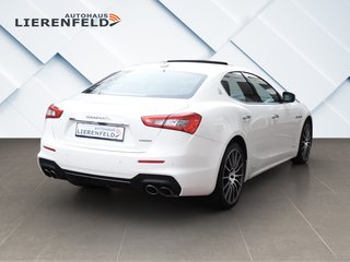 Maserati Ghibli Facelift nur 25 Tkm - bilder 2