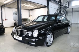 Mercedes-Benz E 240 Avantgarde *AMG*ROSTFREI*SCHECKHEFT - bilder 1