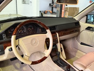 Mercedes-Benz E 320 Cabrio Sportline *H-Kennzeichen*Sammler - bilder 9