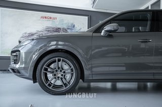 Porsche Cayenne Turbo PANO + APPROVED + STANDHEIZUNG +AHK + SPORT DESIGN - bilder 21