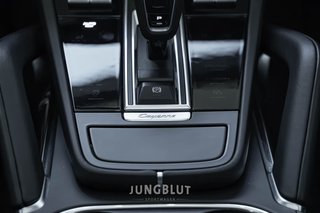 Porsche Cayenne Turbo PANO + APPROVED + STANDHEIZUNG +AHK + SPORT DESIGN - bilder 47