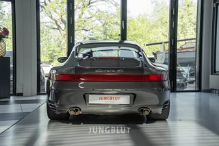 Porsche 996 Carrera 4S Coupé + schiefergraumetallic + Schiebedach - foto 6