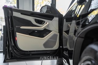Lamborghini Urus SE + PANO + ANIMA + B&O - bilder 15