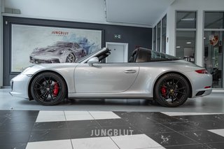 Porsche 991.2 Targa 4S + 2. Hand + APPROVED - photo 2