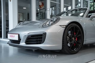 Porsche 991.2 Targa 4S + 2. Hand + APPROVED - photo 23