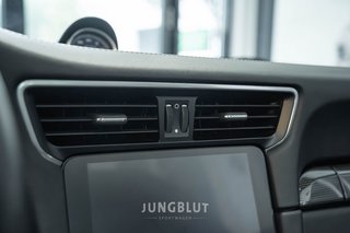 Porsche 991.2 Targa 4S + 2. Hand + APPROVED - photo 39